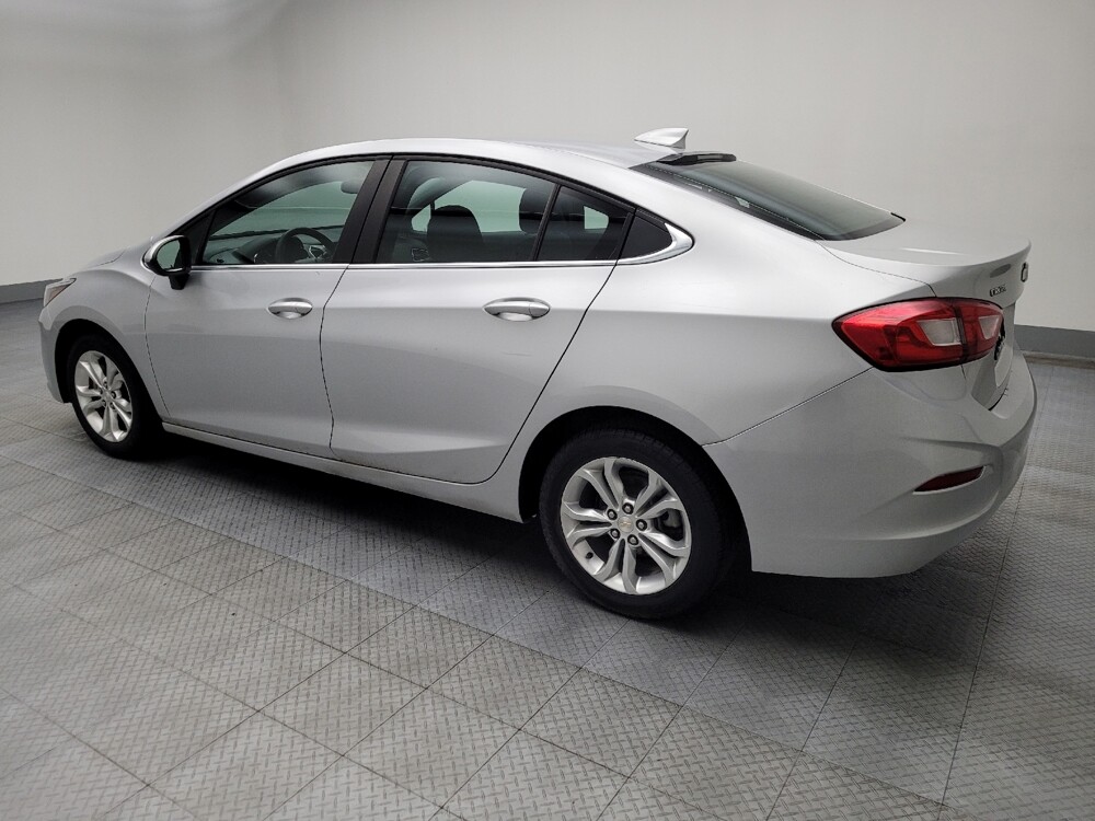 2019 Chevrolet Cruze in Midlothian, IL 60445 - 18083264 3