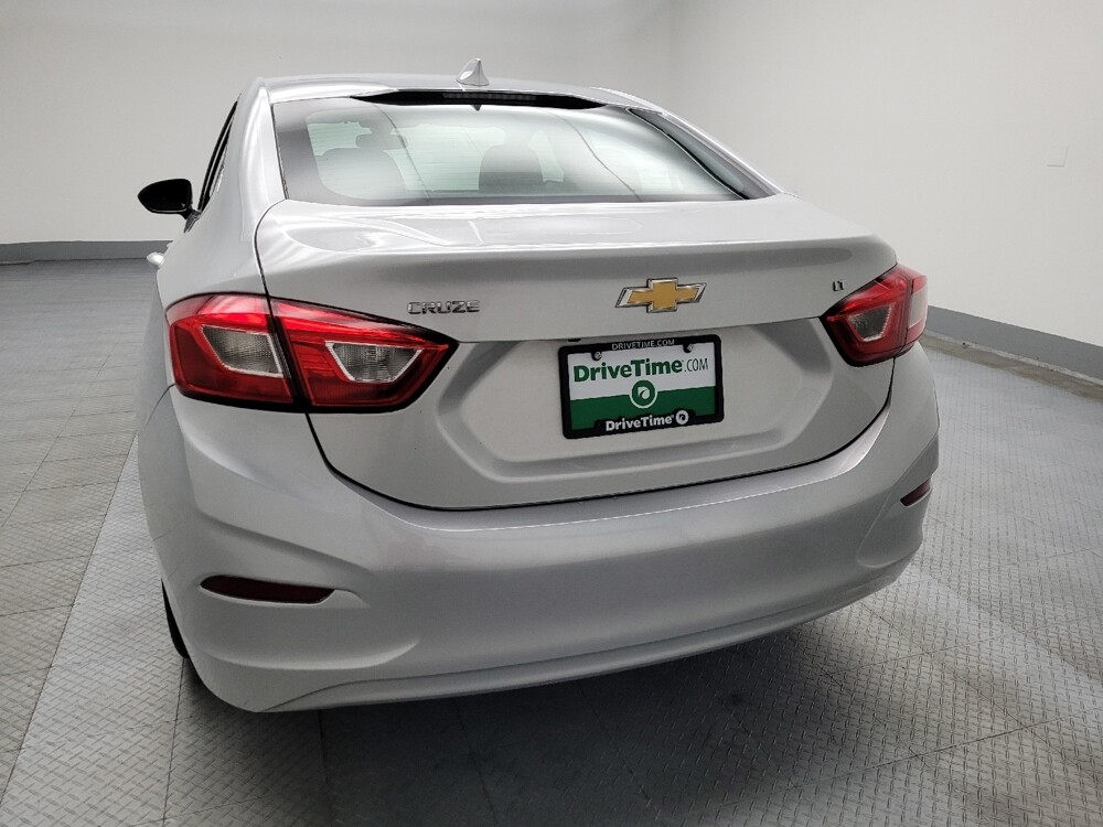 2019 Chevrolet Cruze in Midlothian, IL 60445 - 18083264 6