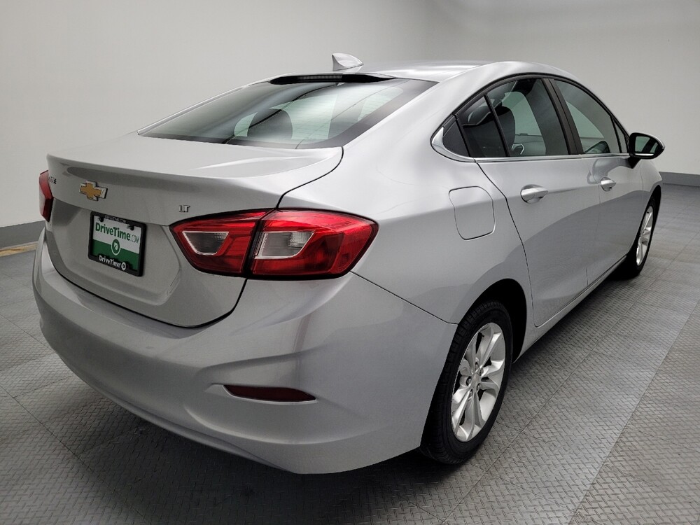 2019 Chevrolet Cruze in Midlothian, IL 60445 - 18083264 9