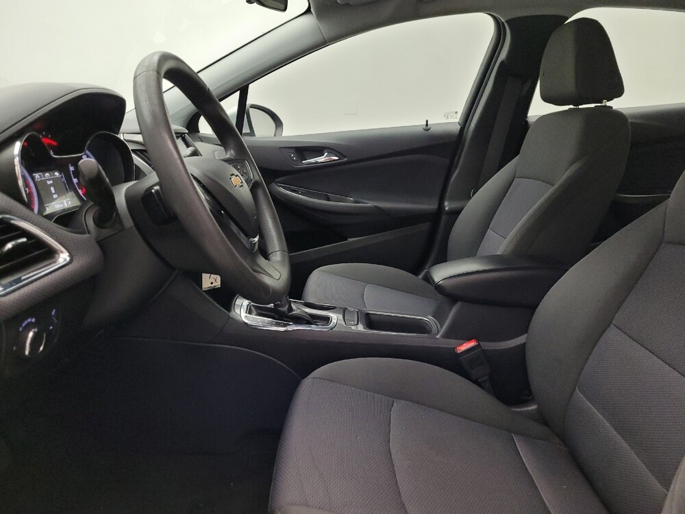 2019 Chevrolet Cruze in Midlothian, IL 60445 - 18083264 17