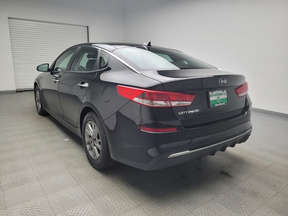 2019 Kia Optima in Madison, TN 37115 - 18083267 5