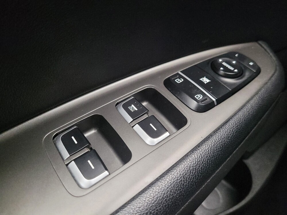 2019 Kia Optima in Madison, TN 37115 - 18083267 27