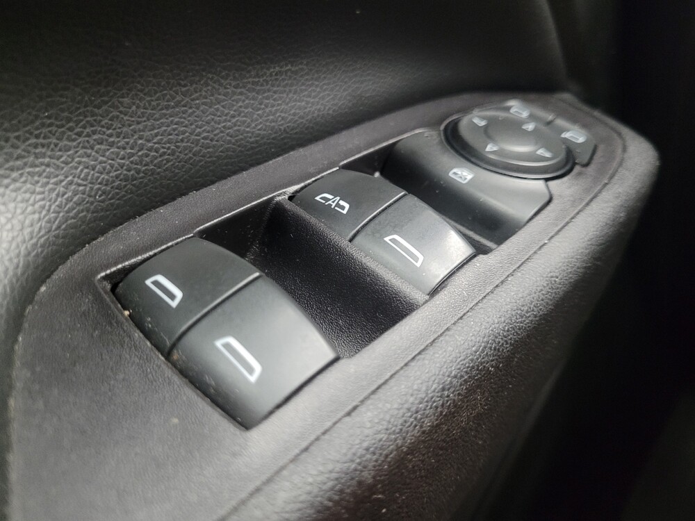 2019 Chevrolet Equinox in Highland, IN 46322 - 18083275 27