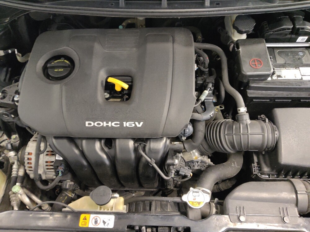 2017 Kia Forte in San Antonio, TX 78238 - 18083281 30