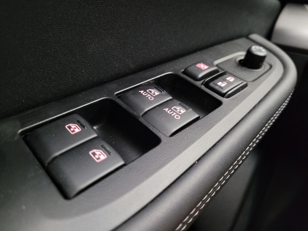 2017 Subaru Legacy in Chandler, AZ 85225 - 18083289 27