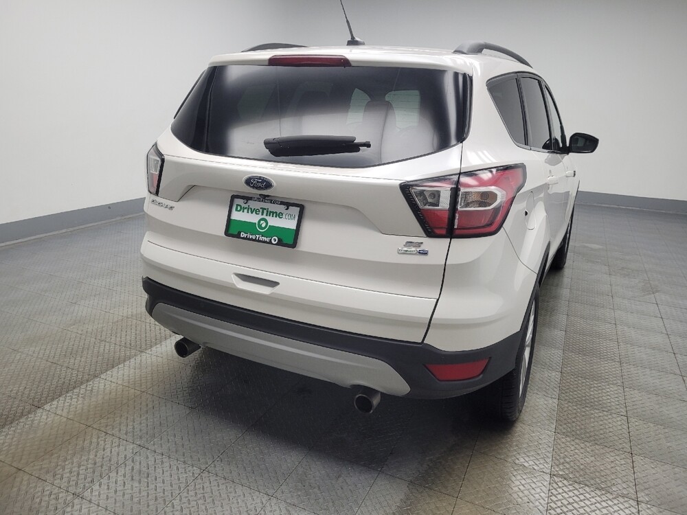 2017 Ford Escape in Indianapolis, IN 46222 - 18083293 7