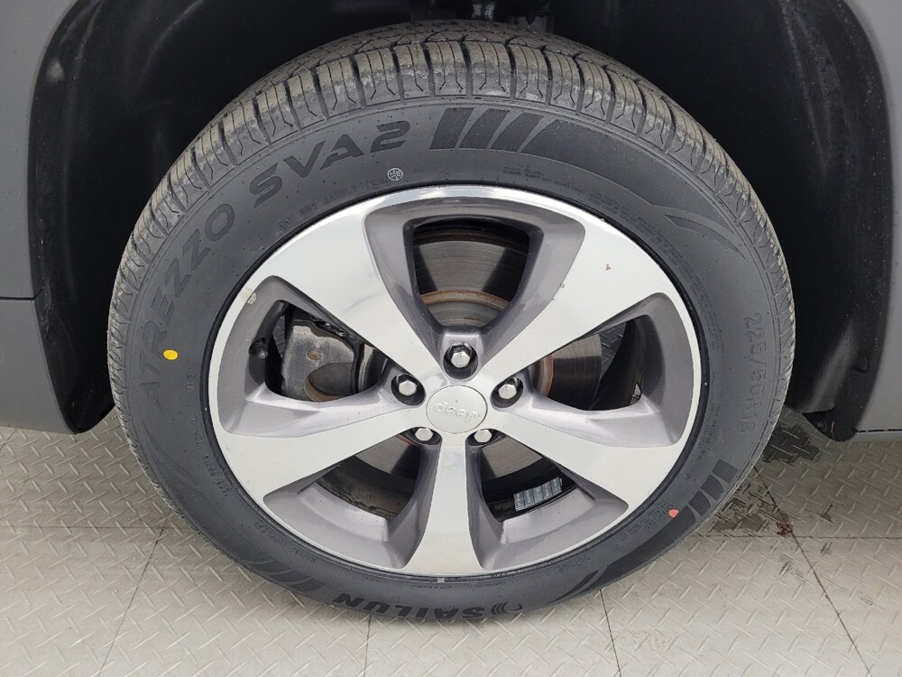 2020 Jeep Cherokee in Wilmington, NC 28405 - 18083294 31