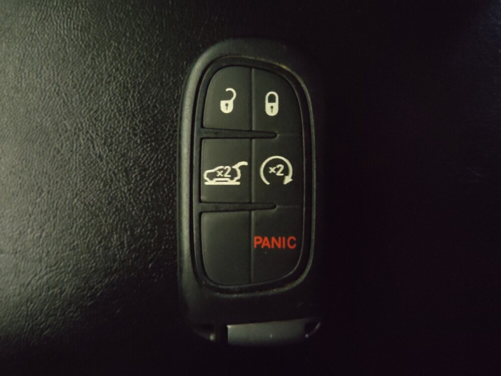 2020 Jeep Cherokee in Wilmington, NC 28405 - 18083294 32