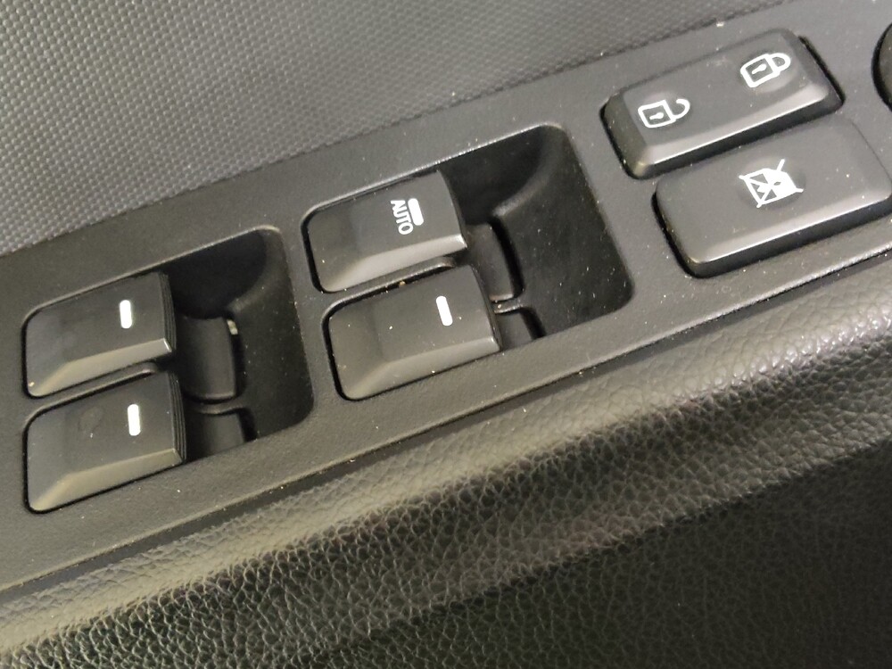 2013 Kia Sportage in Fayetteville, NC 28304 - 18083297 27