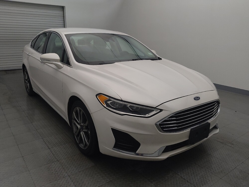 2019 Ford Fusion in Round Rock, TX 78664 - 18083321 13