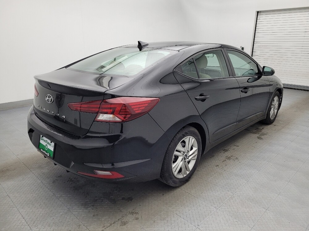 2019 Hyundai Elantra in Greensboro, NC 27407 - 18083329 9