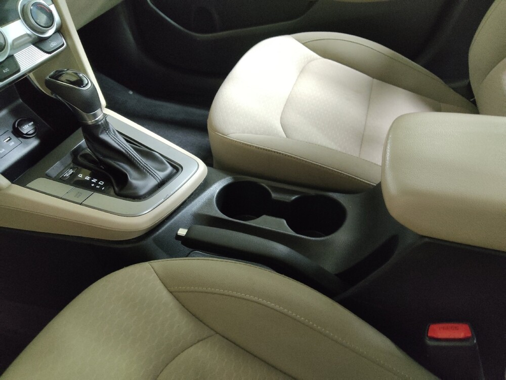 2019 Hyundai Elantra in Greensboro, NC 27407 - 18083329 26