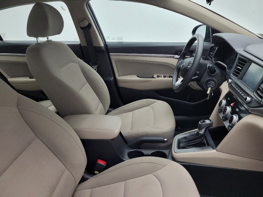 2019 Hyundai Elantra in Greensboro, NC 27407 - 18083329 21