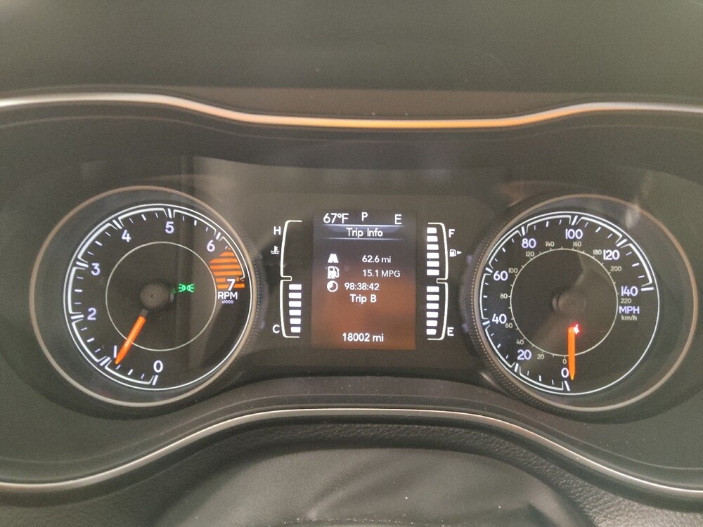 2020 Jeep Cherokee in Tampa, FL 33619 - 18083332 23