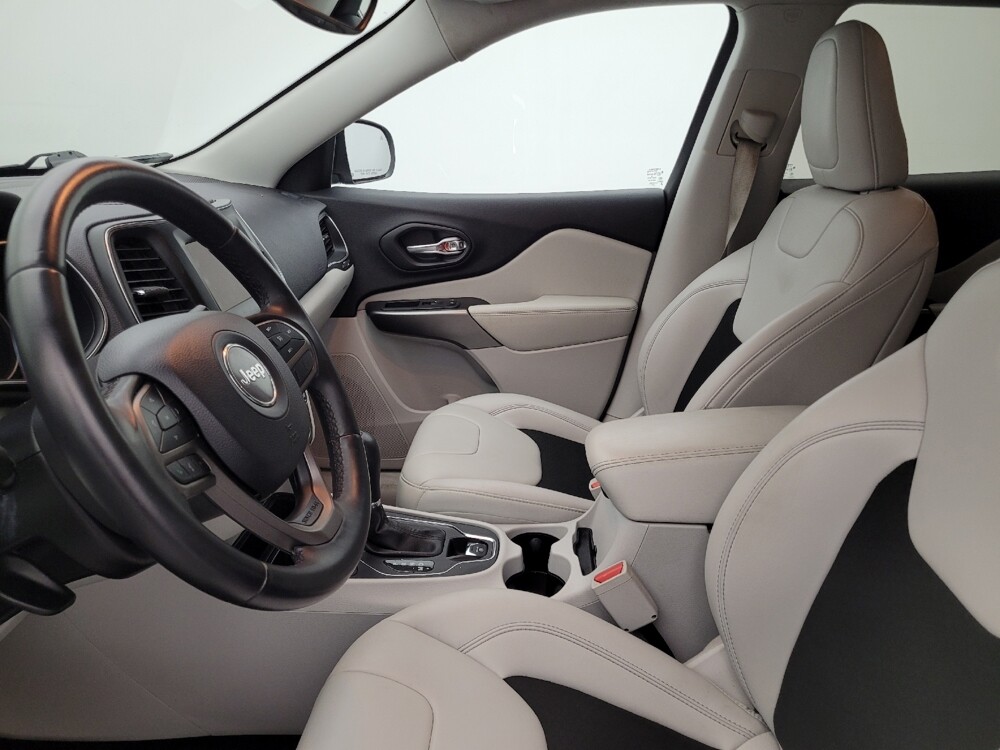 2020 Jeep Cherokee in Tampa, FL 33619 - 18083332 17