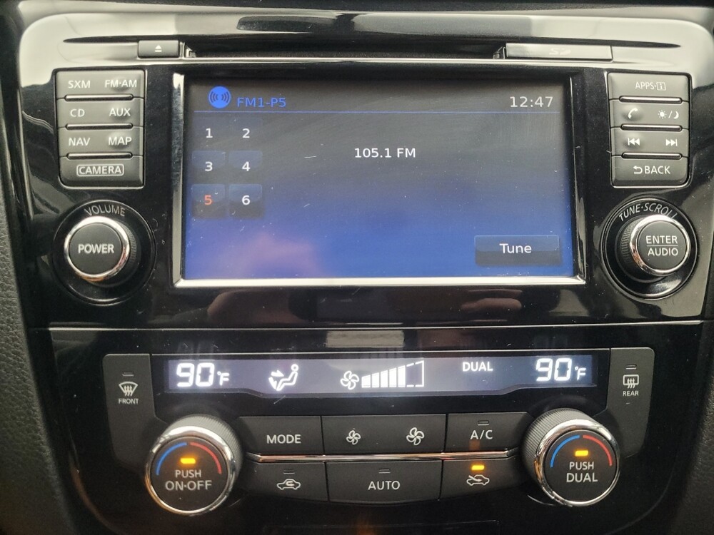 2017 Nissan Rogue Sport in Highland, IN 46322 - 18083353 25