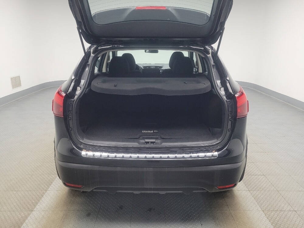 2017 Nissan Rogue Sport in Highland, IN 46322 - 18083353 29