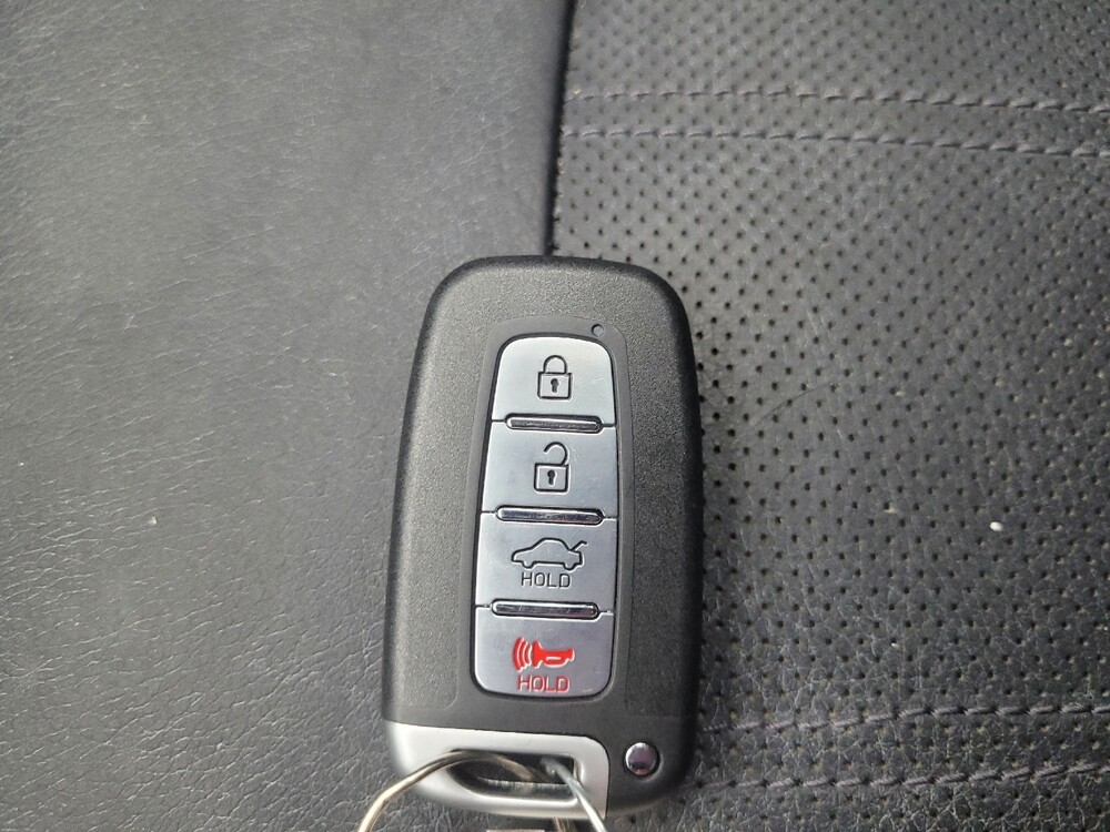 2013 Hyundai Tucson in Indianapolis, IN 46222 - 18083358 32