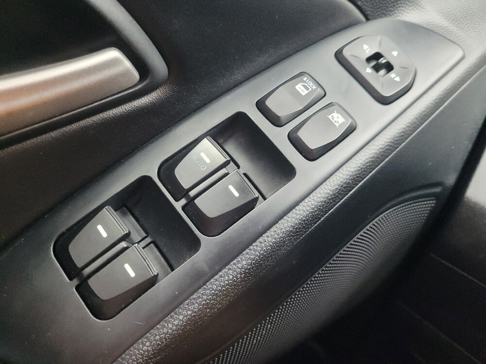 2013 Hyundai Tucson in Indianapolis, IN 46222 - 18083358 27