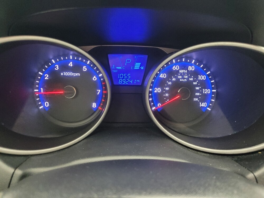 2013 Hyundai Tucson in Indianapolis, IN 46222 - 18083358 23