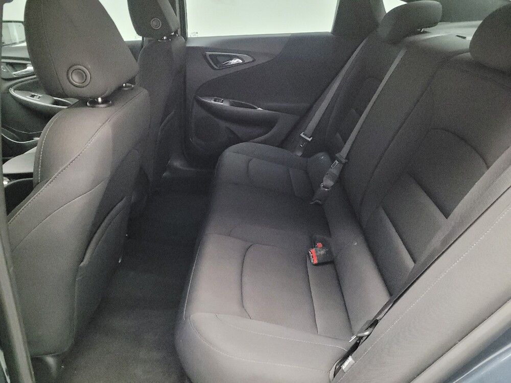 2021 Chevrolet Malibu in Riverside, CA 92504 - 18083364 18