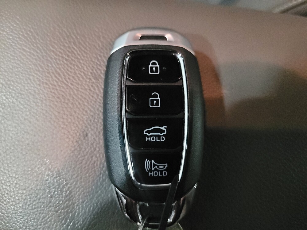 2022 Hyundai Elantra in Temple Hills, MD 20746 - 18083369 32