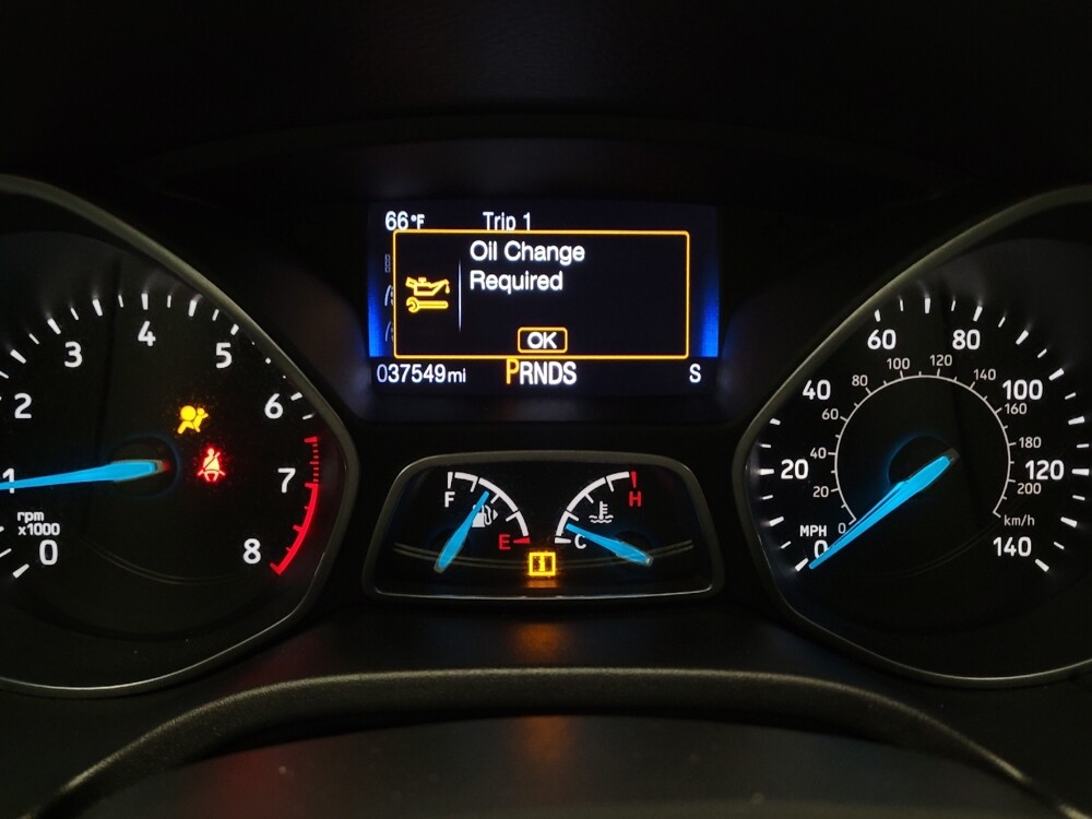 2017 Ford Focus in Riverside, CA 92504 - 18083370 23