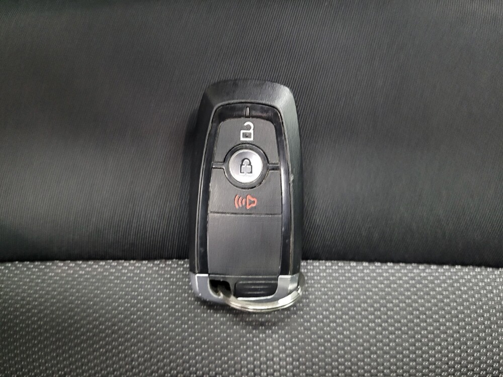 2020 Ford Edge in Las Vegas, NV 89104 - 18083384 32