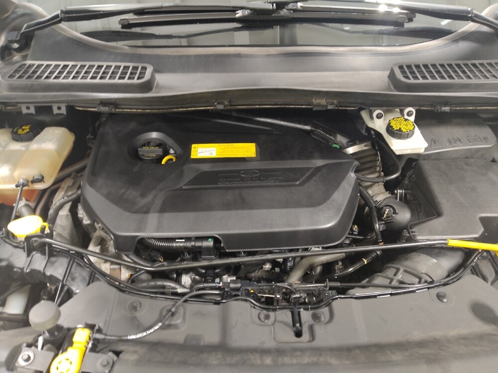 2016 Ford Escape in Columbus, OH 43228 - 18083408 30