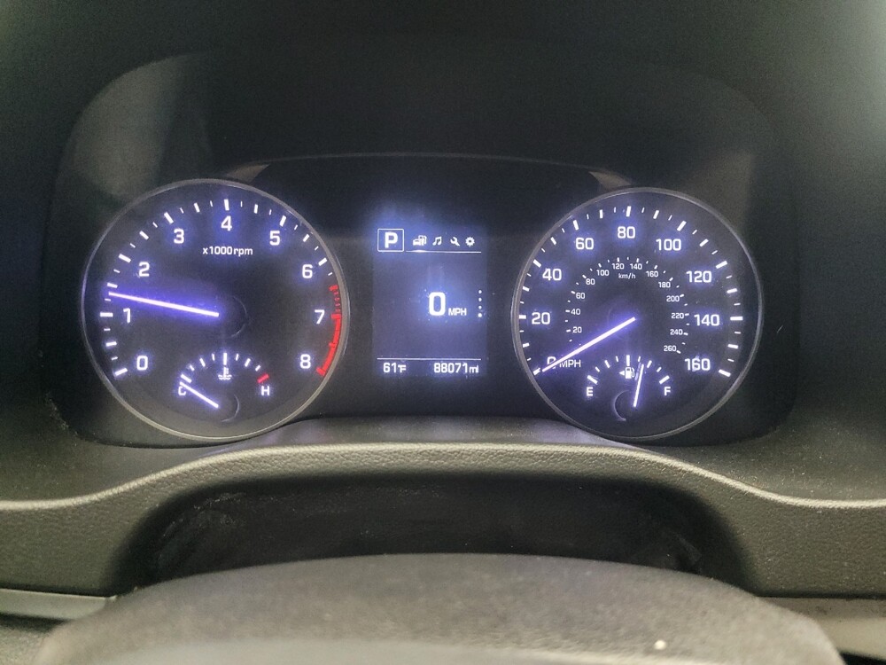 2018 Hyundai Elantra in Indianapolis, IN 46222 - 18083421 23