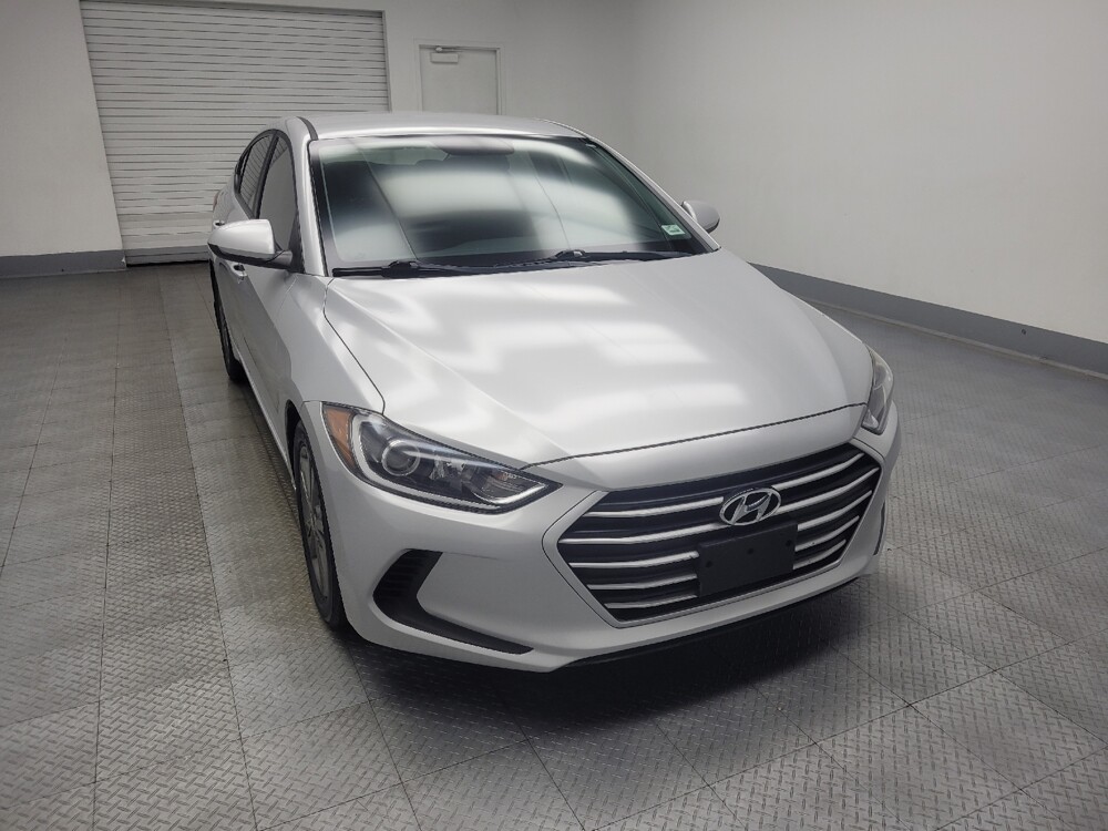 2018 Hyundai Elantra in Indianapolis, IN 46222 - 18083421 14