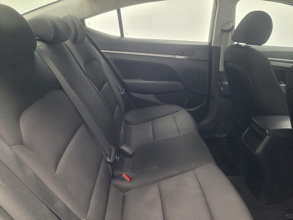 2018 Hyundai Elantra in Indianapolis, IN 46222 - 18083421 19