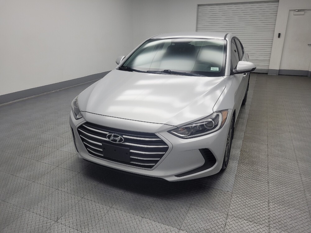 2018 Hyundai Elantra in Indianapolis, IN 46222 - 18083421 15