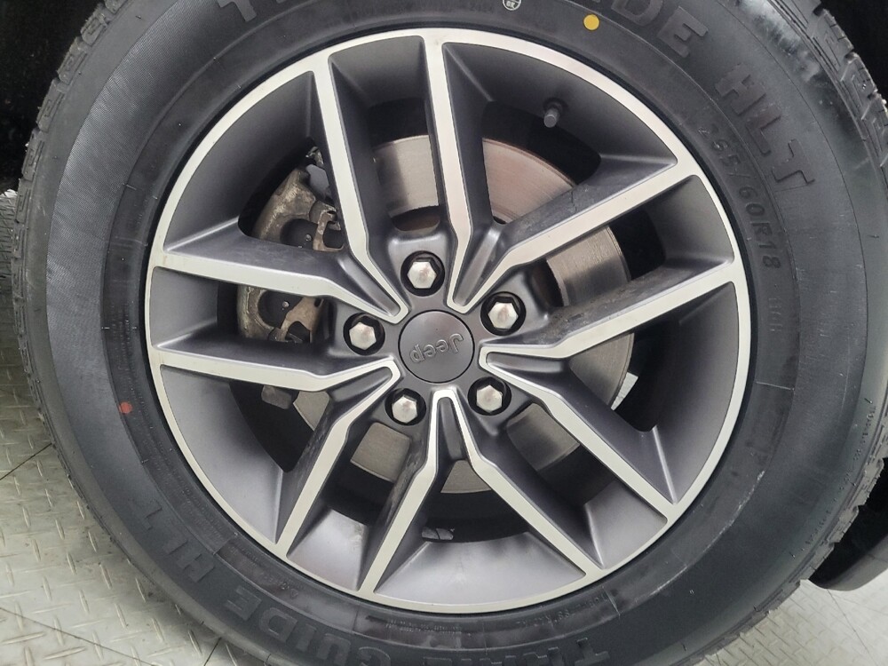 2022 Jeep Grand Cherokee in Indianapolis, IN 46222 - 18083430 31