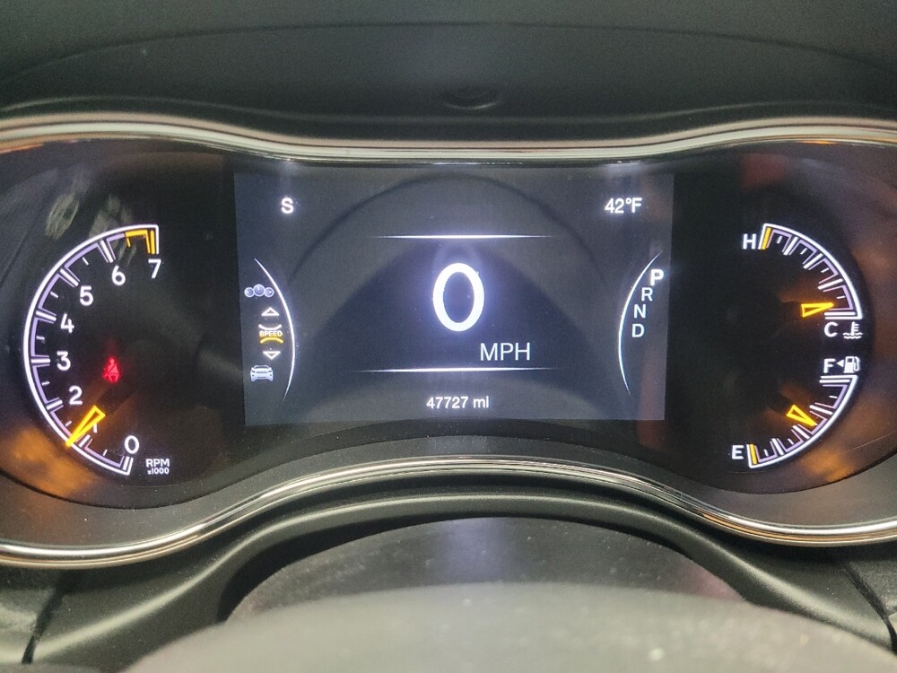 2022 Jeep Grand Cherokee in Indianapolis, IN 46222 - 18083430 23