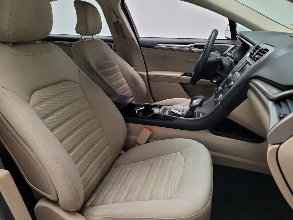 2016 Ford Fusion in Bakersfield, CA 93309 - 18083435 21