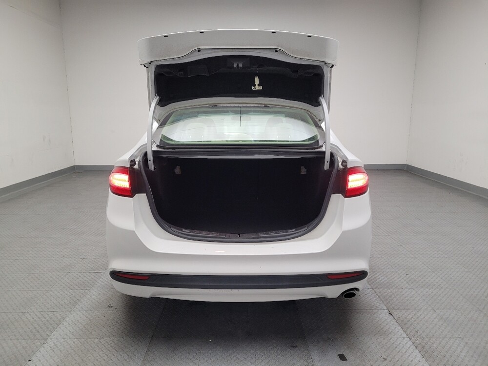 2016 Ford Fusion in Bakersfield, CA 93309 - 18083435 29