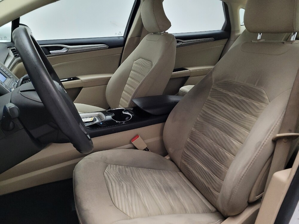 2016 Ford Fusion in Bakersfield, CA 93309 - 18083435 17