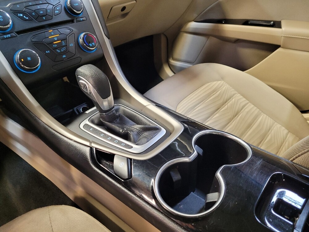 2016 Ford Fusion in Bakersfield, CA 93309 - 18083435 26