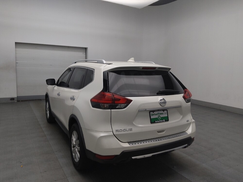 2017 Nissan Rogue in Morrow, GA 30260 - 18083437 5