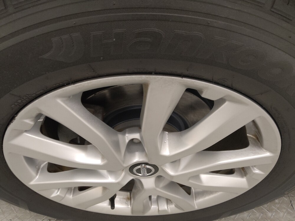 2017 Nissan Rogue in Morrow, GA 30260 - 18083437 31