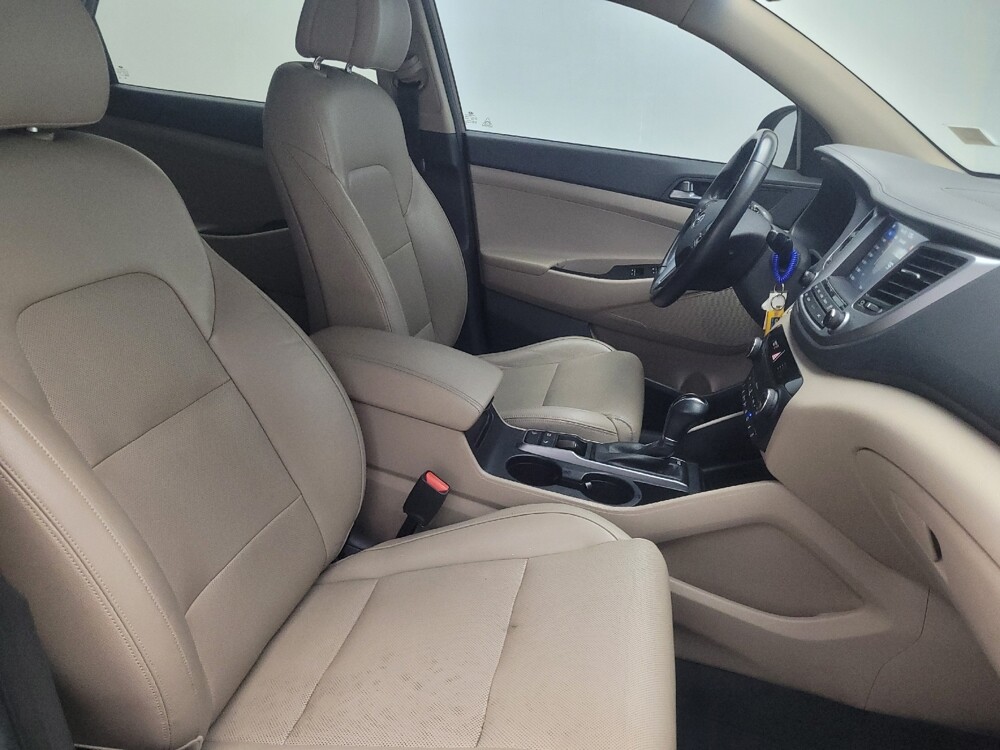 2016 Hyundai Tucson in Macon, GA 31210 - 18083438 21