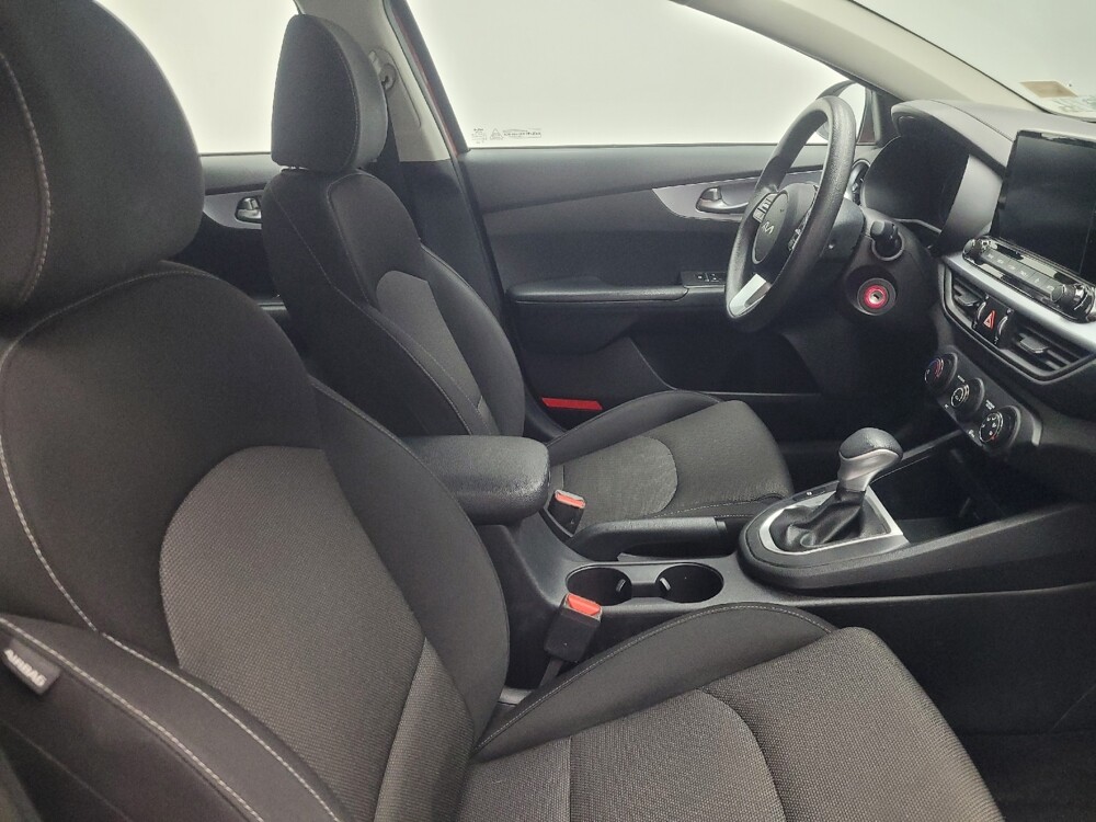 2022 Kia Forte in Indianapolis, IN 46222 - 18083441 21