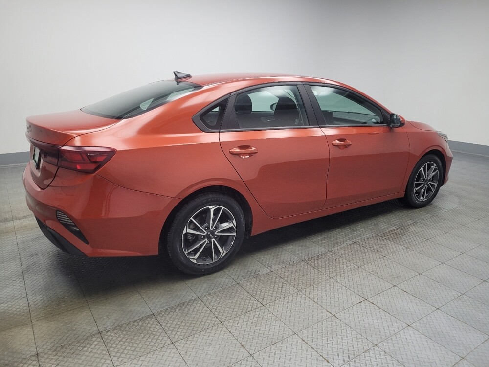 2022 Kia Forte in Indianapolis, IN 46222 - 18083441 10