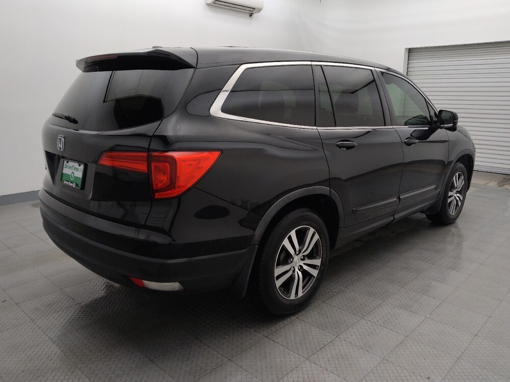 2016 Honda Pilot in Houston, TX 77074 - 18083451 9