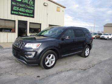 2017 Ford Explorer in Oak Grove, MO 64075