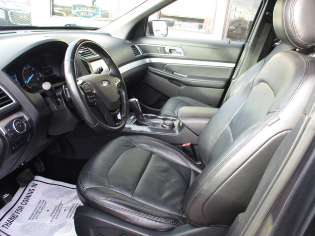 2017 Ford Explorer in Oak Grove, MO 64075 - 18083458 9