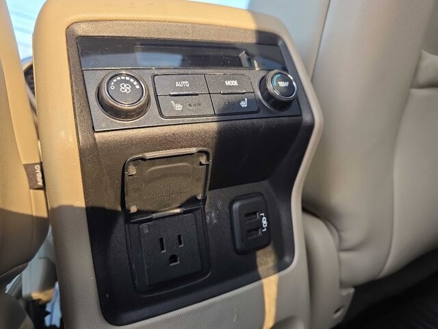 2018 GMC Acadia in Knoxville, TN 37912 - 18083464 16