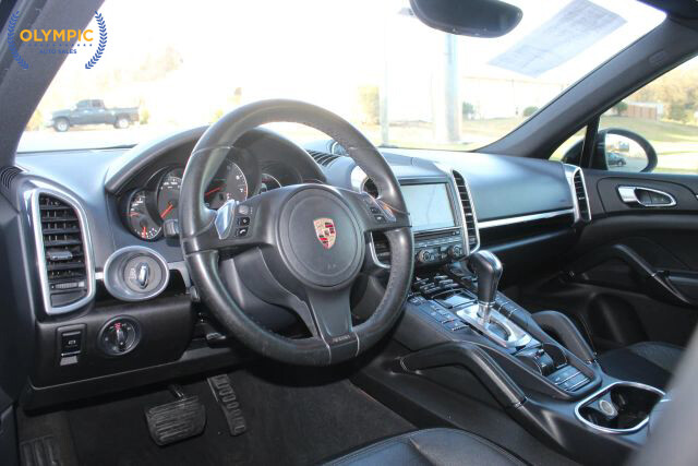2014 Porsche Cayenne in Decatur, GA 30032 - 18083466 13