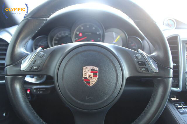 2014 Porsche Cayenne in Decatur, GA 30032 - 18083466 17